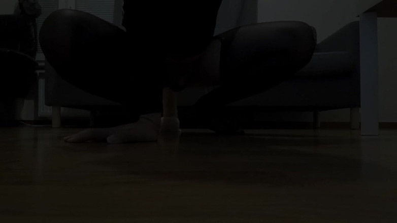 Horny bog dildo: Sexy zadek