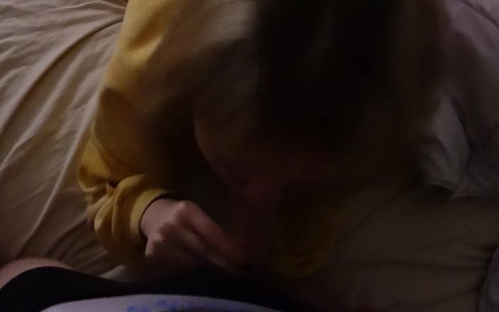 Furiyssh: Cute Student połyka penisa do Bardzo Migdałków
