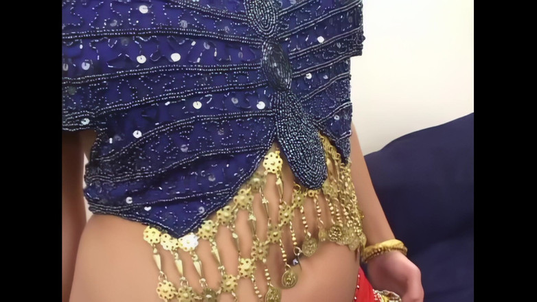 Little World: Marquetta Jewel Abre Las Piernas