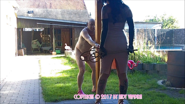 Domina Lady Vampira - SM Studio Femdom Empire: Conto alla rovescia male - nessuno ti sente urlare qui