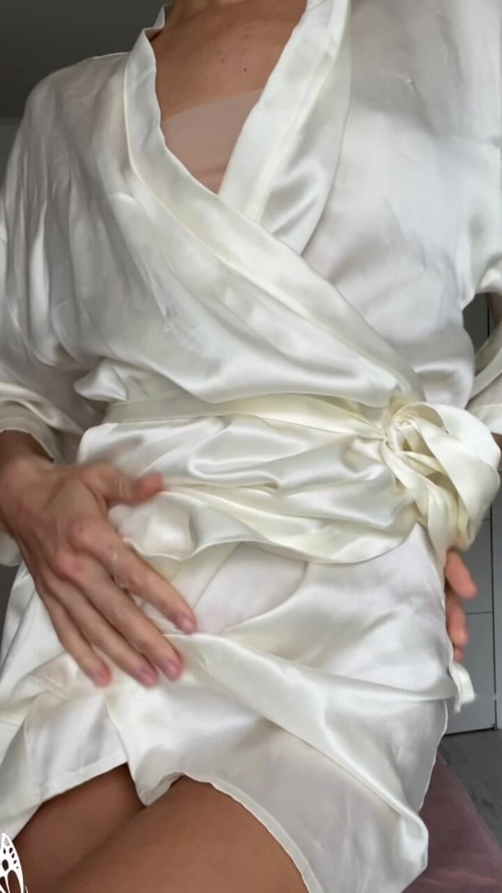 Gina Gerson: Solo Morning Masturbation