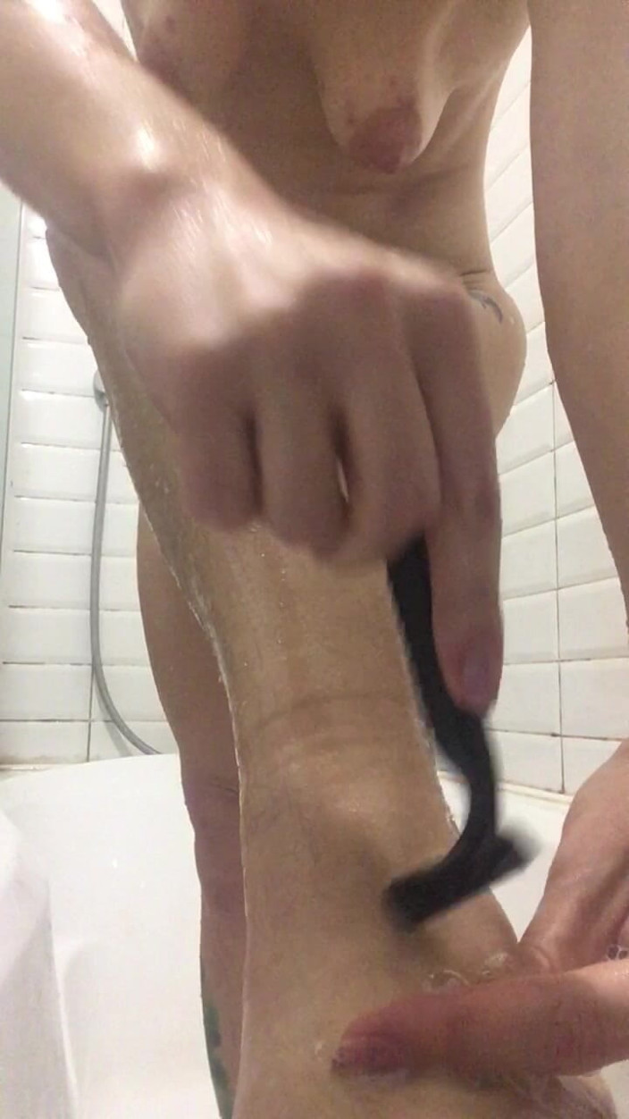 Risky Hairy Couple: Shaving My Hairy Legs in the Bath