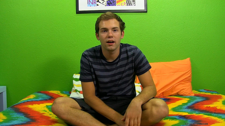 Lollipop Twinks: Preston bercakap tentang teman lelakinya. &amp; Cherry Tomatoes