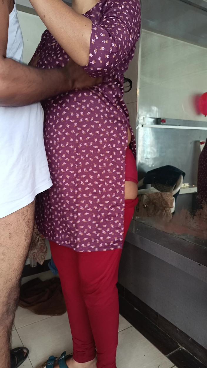 Wonder: Зрадлива домашня дружина насолоджується жорстким романом