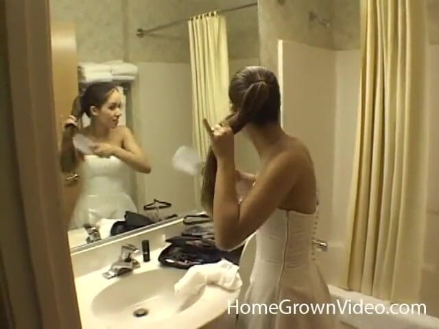 Homegrown GFs: Kai Fucks her wedding photographer