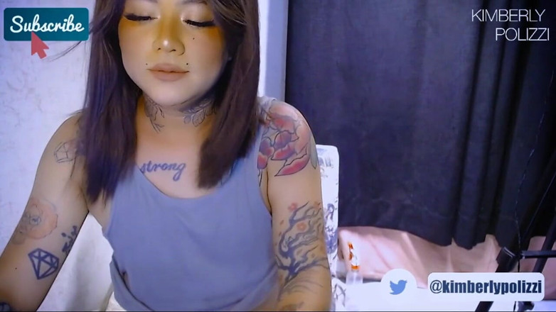 Kimberly Polizzi: ไลฟ์สด 27 พ.ค. 2022 นั่งจับควย เงี่ยนตูด แล้วแตกคาปาก