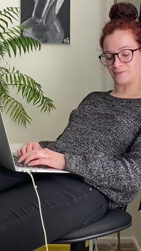 Boss behöver en ny knull leksak JOI intervju