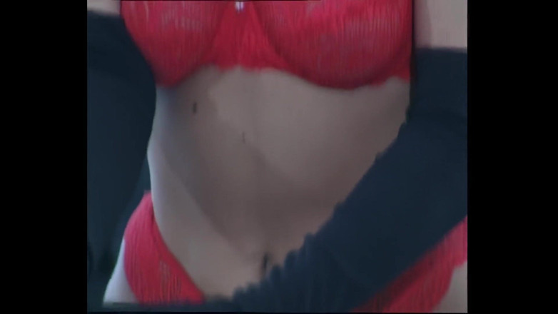 Vintage Megastore Full hd: Dois paus grandes para Elizabeth King