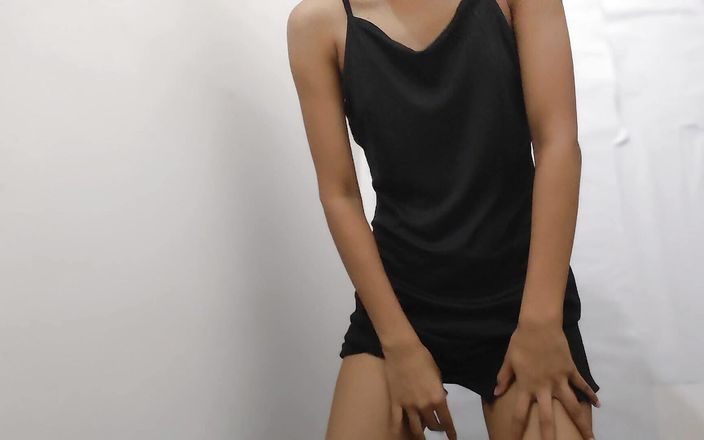 desigirl93: College Chick Addicted to Pussy Maen
