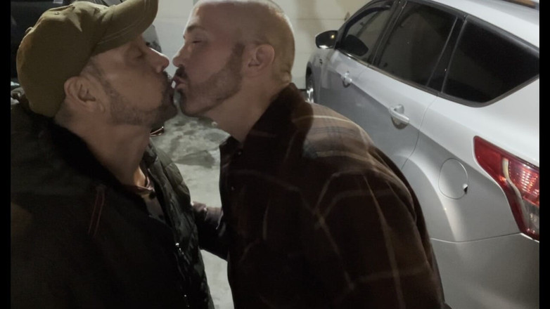 Tyler8: Il patrigno condivide un fumo