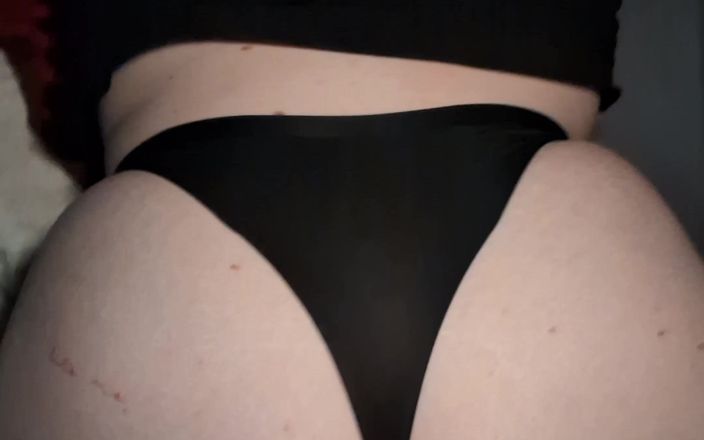EvStPorno: Aku menyetubuhi istriku di kamar orang tuanya. Pantat montok pov...
