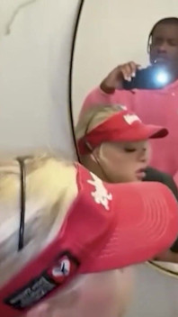 Kongkek kote hitam besar dengan rakan sekerja pawg blonde saya di tempat kerja