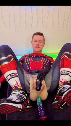 Roman Heart: Spidy se baví