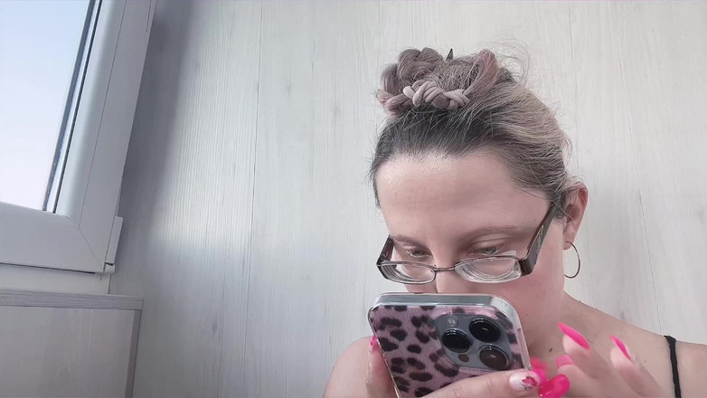 FinDom Goaldigger: Stasera ti indosserai - Perché le femminuccie non piscio come gli...