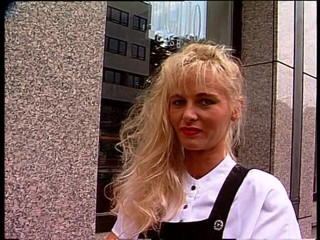 Lucky Cooch: Cute blond in front of camera