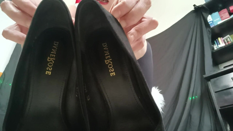 Bergami Melissa: Padronadomination sborra sul mio decolte nero