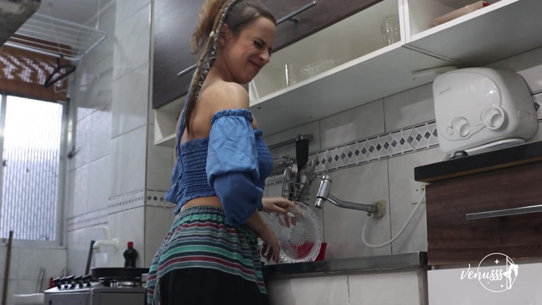 Venusss fetish: Intense Farts in My Kitchen!