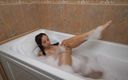 Pantera Nika: Meine erste heiße masturbation in der badewanne