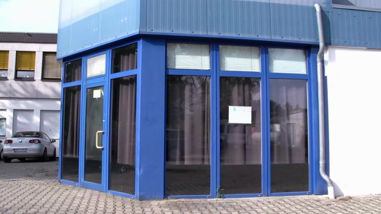 Deutschland Porno X: Dicke Mollige Muschi Vernascht Kleine Schwänze