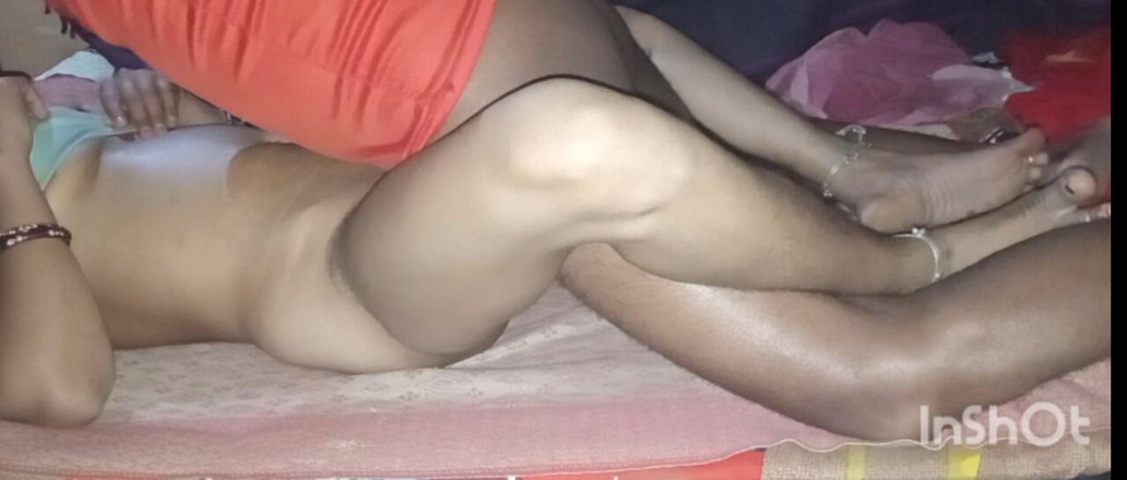 Yourindiancuople84: भारतीय पति और पत्नी बिस्तर में अश्लील वीडियो