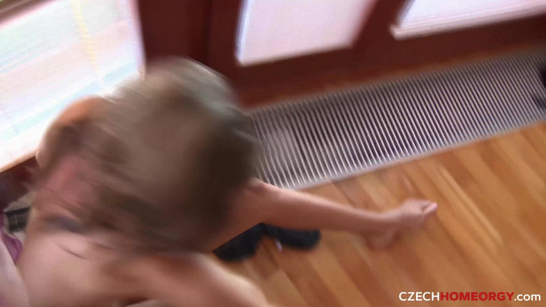 Czech Home Orgy: Pesta seks rumah Czech 9 - bahagian 3: pesta seks rumah nakal