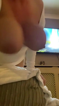 큰 자연 젖탱이