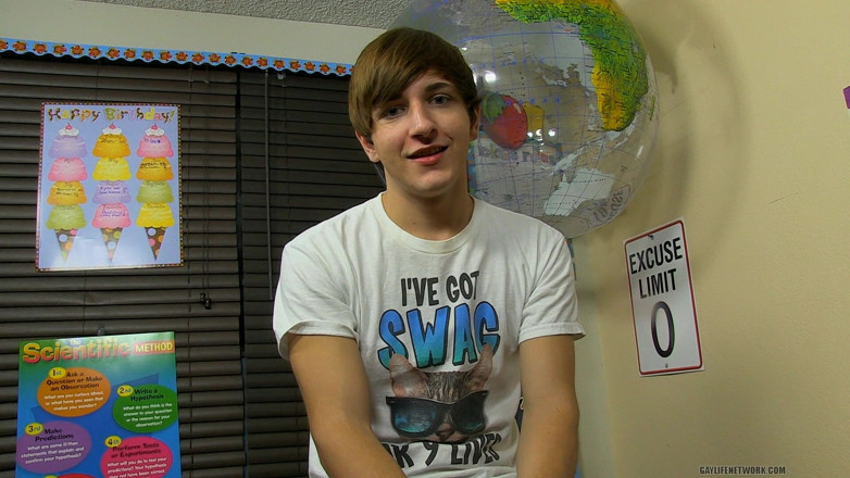 Teach Twinks: First Timer Colby on Set