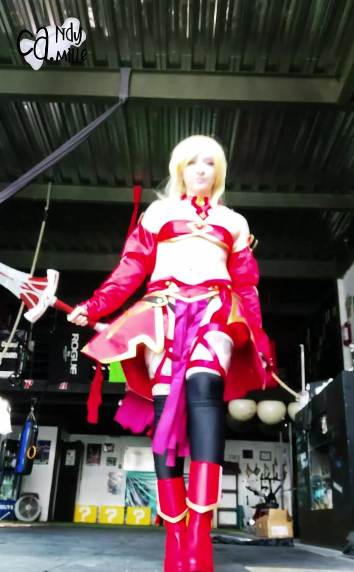 Candy Camille: Así que... ¡Este es mi próximo cosplay! ¿Qué piensas?:3