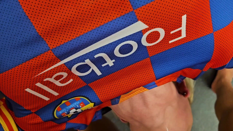 ScarlettStClaire: 축구선수와 섹스하는 치어리더