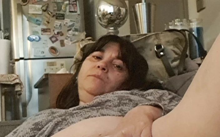 Mommy big hairy pussy: Milfka má ráda banány. Dáme jim palec nahoru.