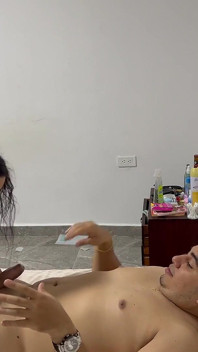 Moje sexy nevlastní sestra úžasně kouří