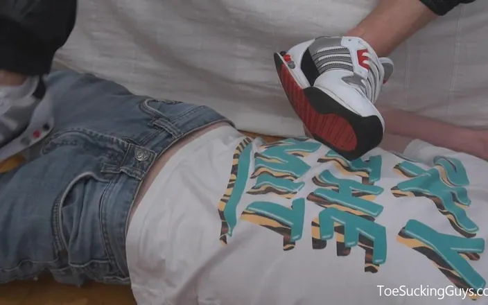 Cruising Porn: Athletic Stud Javor Is Ready for Some Foot Worship in...