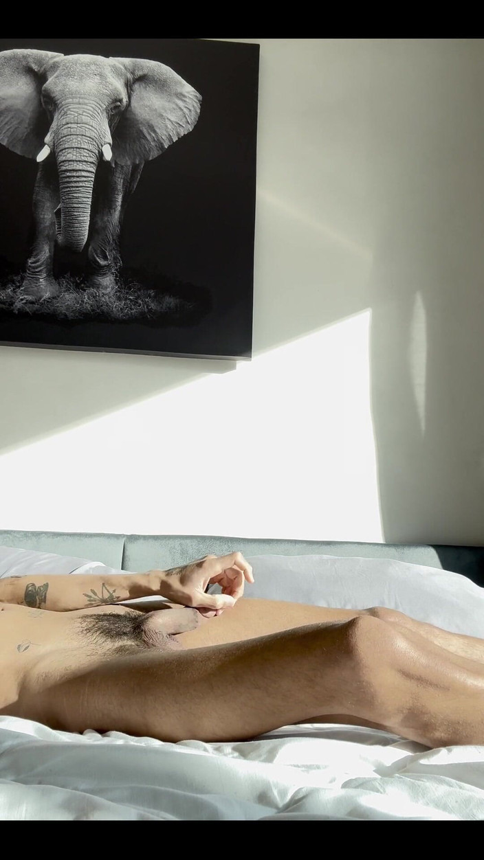 arabeputo: Aku datang untuk berjemur, musim panas telah tiba di eropa