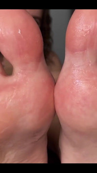 New Video! Step Brother, Please Keep Licking My Feet! I Let You Cum on It