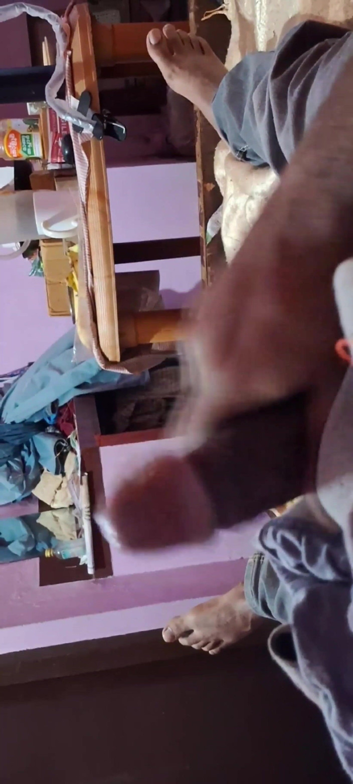 darksiders_eyes_love: En Assmasturbation hand job teen zadek velký nevlastní otec čůrák amatérská...