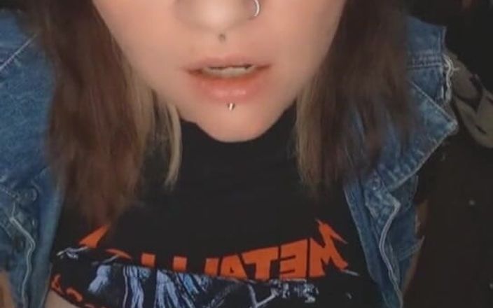 EvelynStorm: Down on My Knees and Begging for It Daddy