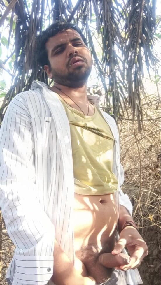 IsmaatDeva: Whitish Cream Peeing in Forest Alone