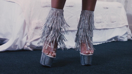 Women are art: Yağlı Ayaklar