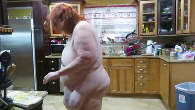 BBW nurse Vicki adventures with friends: BBW nurse vicki wiping up the wet soapy floor then...