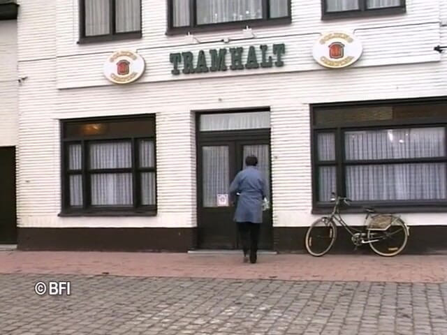 Naughty by nature in Holland: Xkiss - cafe tramhalt part 4