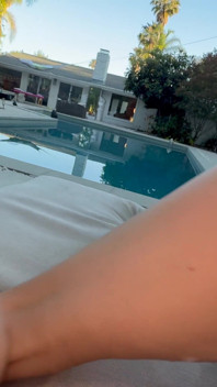 Mijn pov met getatoeëerde blonde babe Kitt Jones