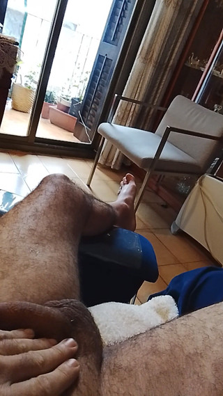 Beehive: Через окно