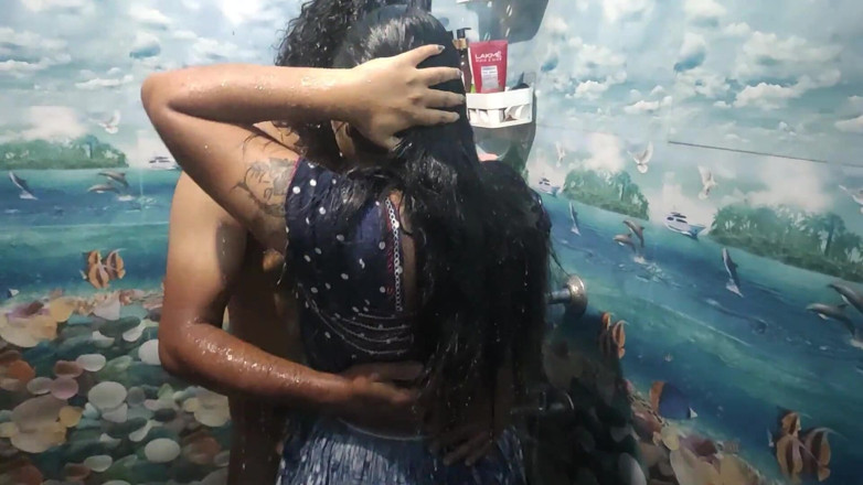 Vaishnavysharunraj: Malayali Couple Hot Bath Romance with Sex in Bathroom, Mallu...
