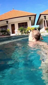 Breath Hold Training in Pool