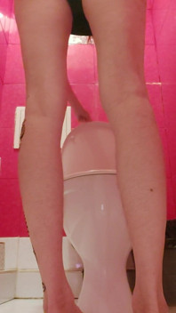 Your Pissing Girl