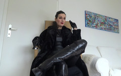 Lady Victoria Valente: Istruzioni per masturbazione per perdenti con un piccolo cazzo