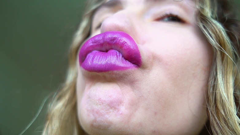 Rarible Diamond: Pucker Lips Custom