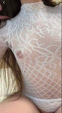 Paní Julia JOI - Čiré Bílé Šaty, Svorky Na Bradavky, Ořezaná Kundička a Verbální Ponížení