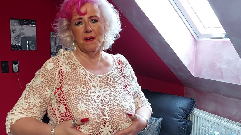 PureVicky66: Zabawa babci: bezczelna przygoda z jej krzywymi!