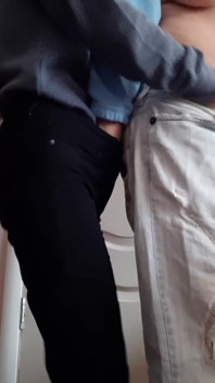 Meine freundin und ich verstecke vor allen, dass wir lesben sind